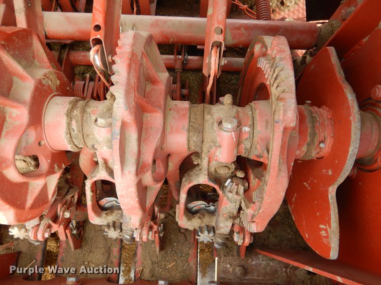 image for item DG5754 1993 Hesston 4900 large square baler