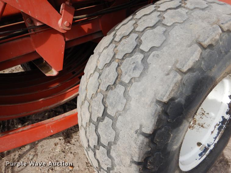 image for item DG5754 1993 Hesston 4900 large square baler