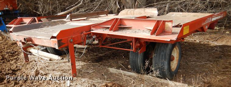 image for item DG5754 1993 Hesston 4900 large square baler