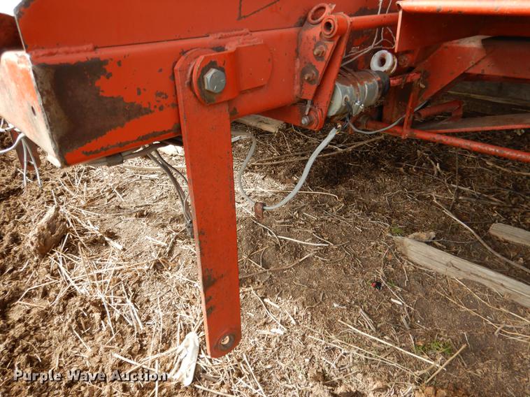 image for item DG5754 1993 Hesston 4900 large square baler