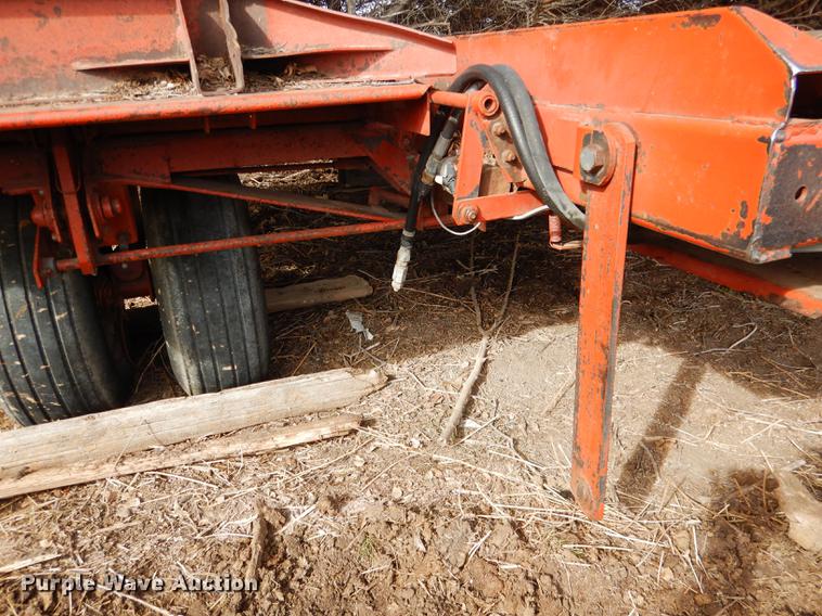 image for item DG5754 1993 Hesston 4900 large square baler