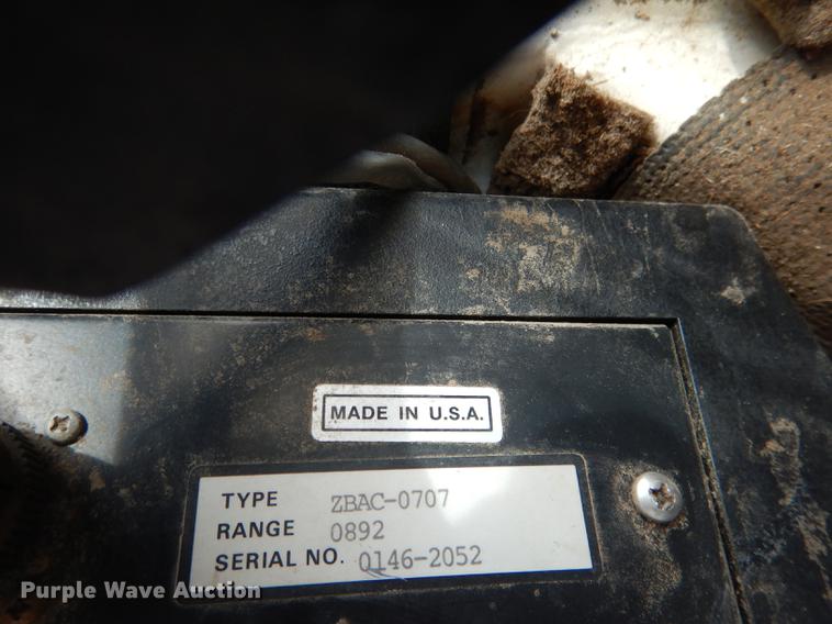 image for item DG5754 1993 Hesston 4900 large square baler