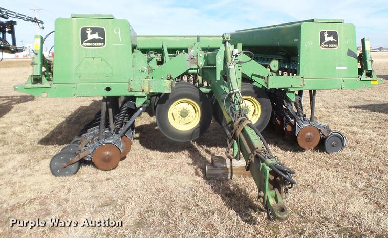 image for item EI9725 John Deere 455 grain drill