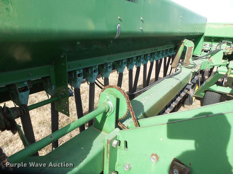 image for item EI9725 John Deere 455 grain drill
