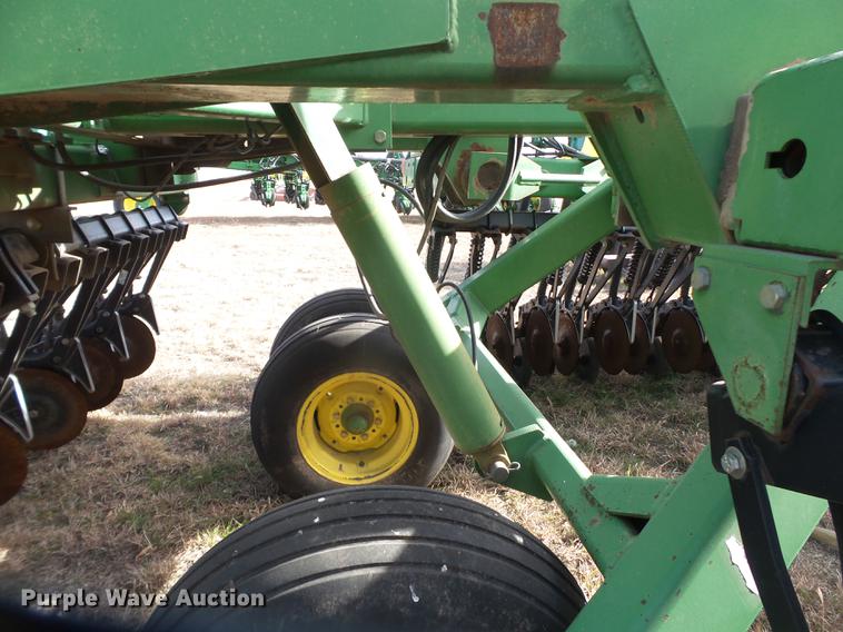 image for item EI9725 John Deere 455 grain drill