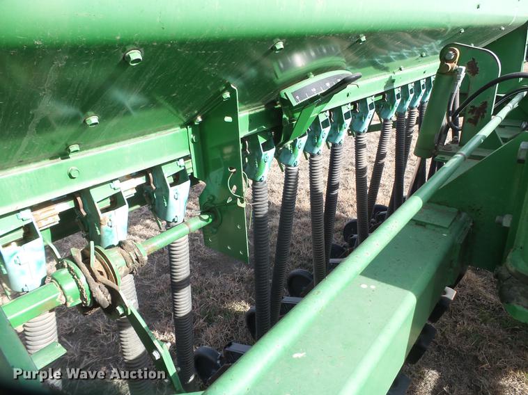 image for item EI9725 John Deere 455 grain drill