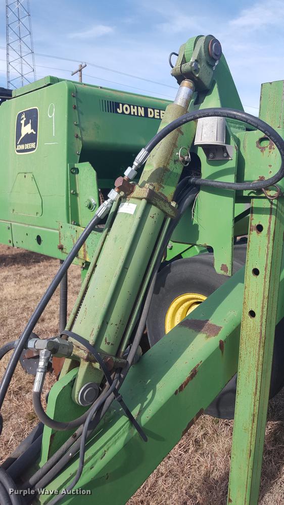 image for item EI9725 John Deere 455 grain drill