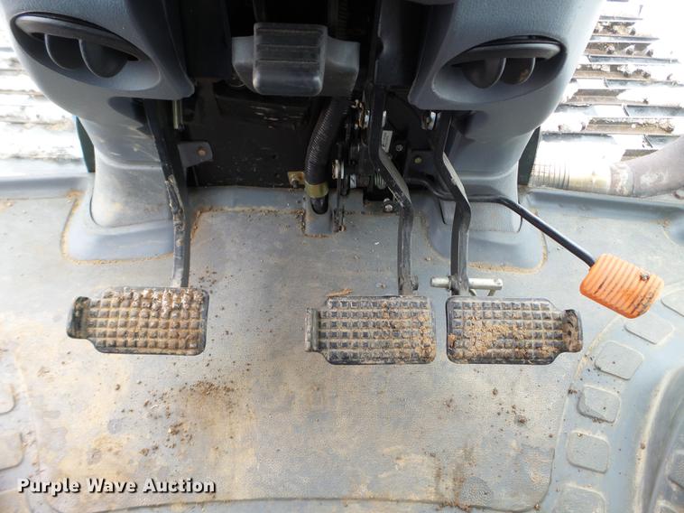 image for item EW9993 2005 New Holland TS115A tractor with snow groomer