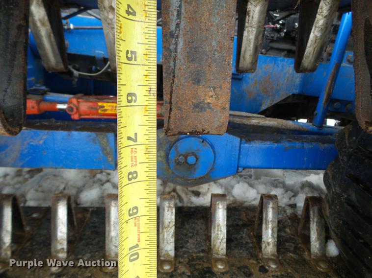 image for item EW9993 2005 New Holland TS115A tractor with snow groomer