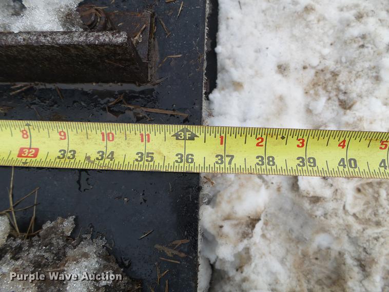 image for item EW9993 2005 New Holland TS115A tractor with snow groomer