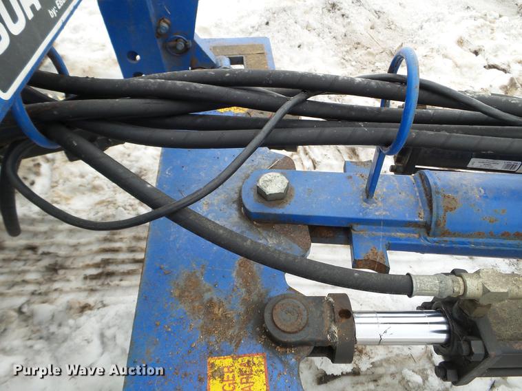 image for item EW9993 2005 New Holland TS115A tractor with snow groomer