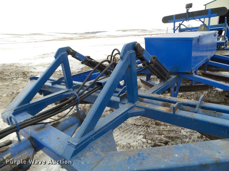 image for item EW9993 2005 New Holland TS115A tractor with snow groomer