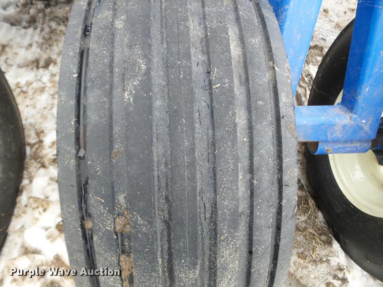 image for item EW9993 2005 New Holland TS115A tractor with snow groomer