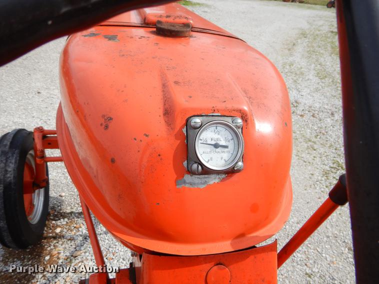 image for item EZ9911 1959 Allis Chalmers D10 tractor