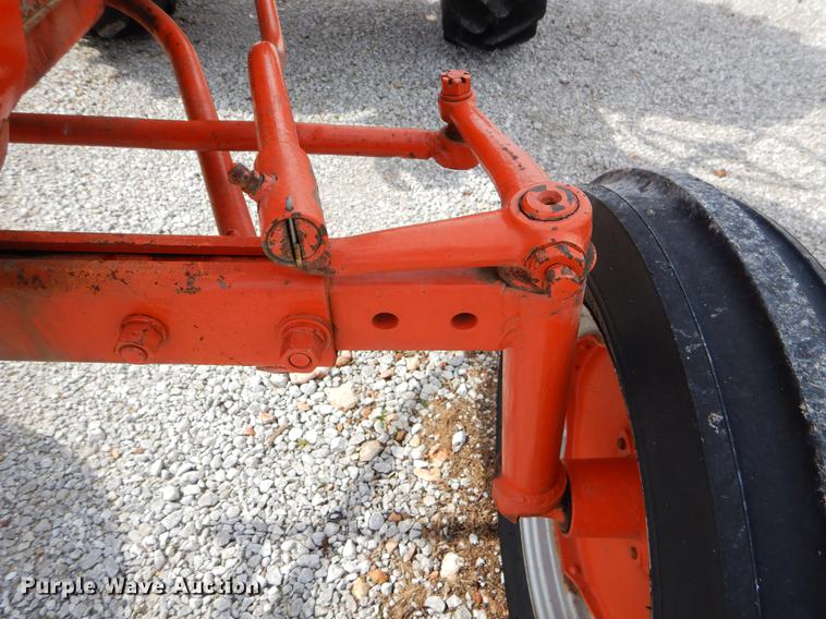 image for item EZ9911 1959 Allis Chalmers D10 tractor