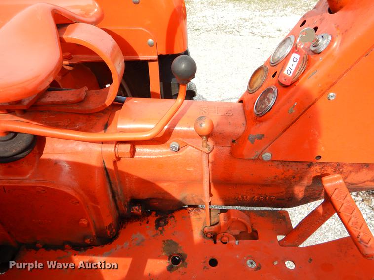 image for item EZ9911 1959 Allis Chalmers D10 tractor