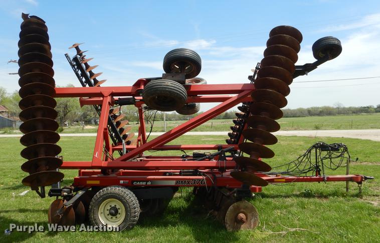 image for item EZ9982 2011 Case IH RMX370 tandem disk