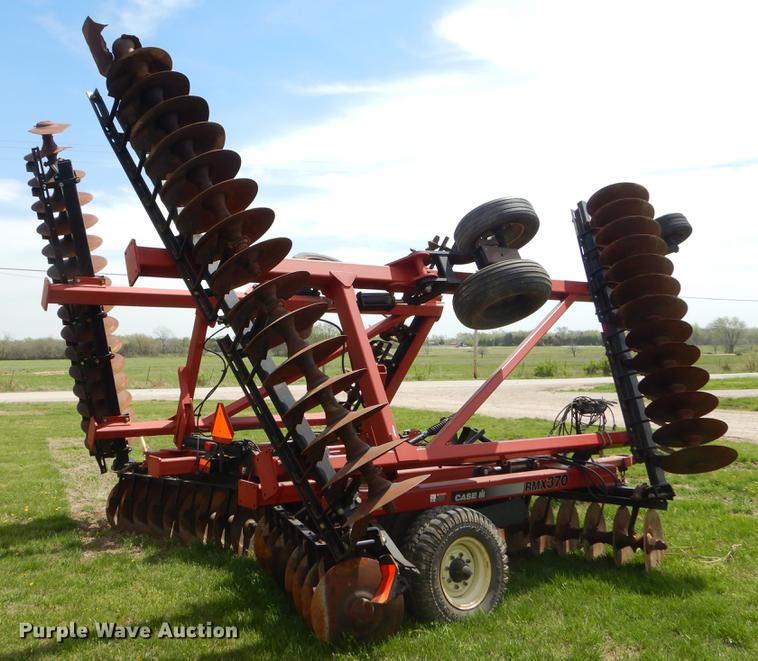 image for item EZ9982 2011 Case IH RMX370 tandem disk