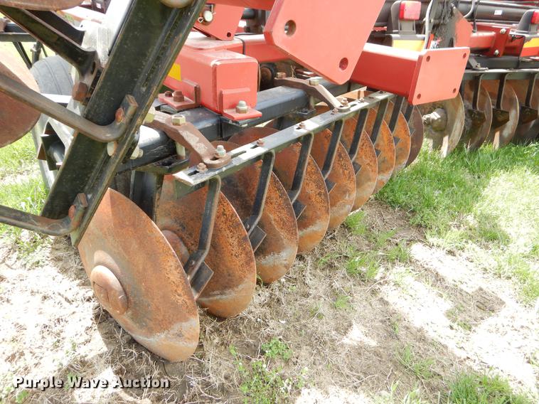 image for item EZ9982 2011 Case IH RMX370 tandem disk