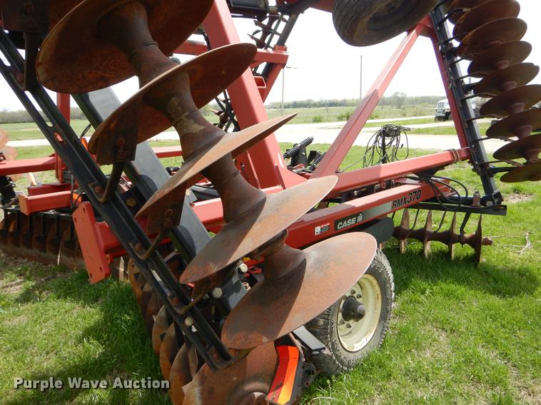image for item EZ9982 2011 Case IH RMX370 tandem disk