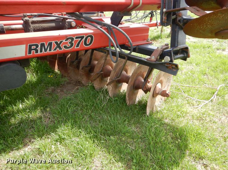 image for item EZ9982 2011 Case IH RMX370 tandem disk