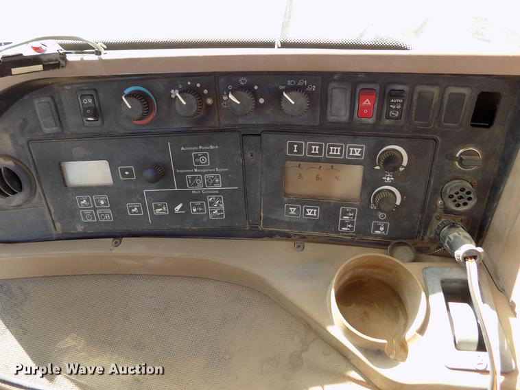 image for item FA9614 2006 John Deere 8130 MFWD tractor