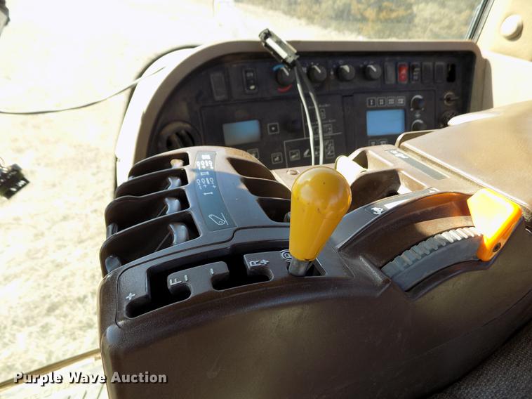 image for item FA9614 2006 John Deere 8130 MFWD tractor