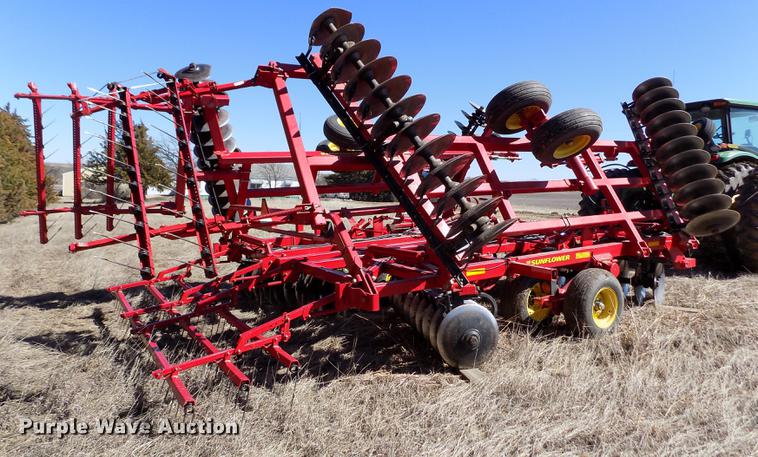 image for item FA9615 2010 Sunflower 1444 double off-set tandem disk