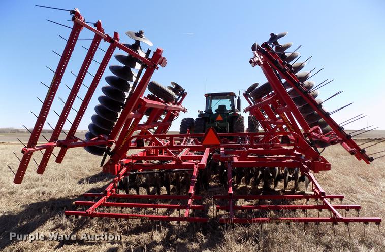 image for item FA9615 2010 Sunflower 1444 double off-set tandem disk