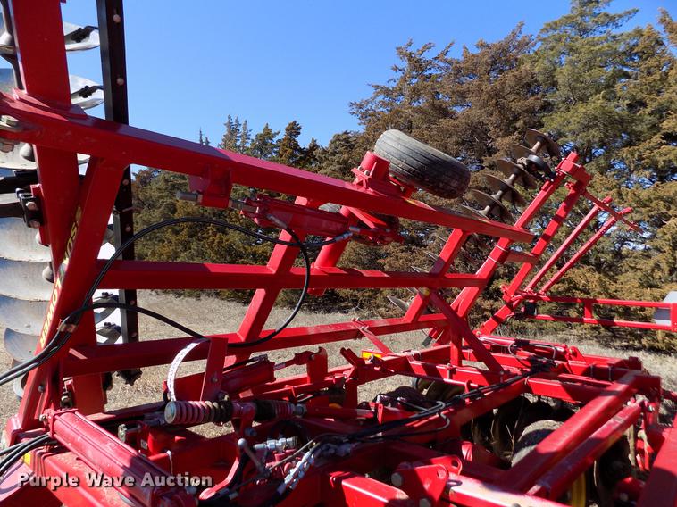 image for item FA9615 2010 Sunflower 1444 double off-set tandem disk