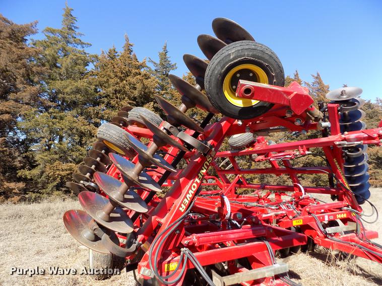 image for item FA9615 2010 Sunflower 1444 double off-set tandem disk