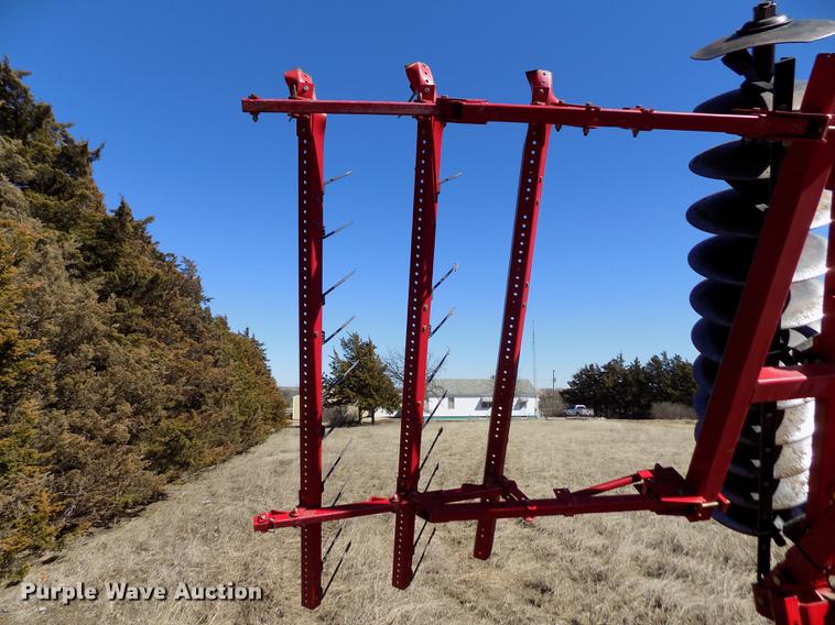 image for item FA9615 2010 Sunflower 1444 double off-set tandem disk