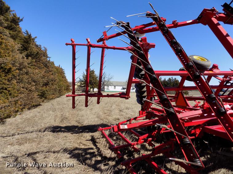 image for item FA9615 2010 Sunflower 1444 double off-set tandem disk