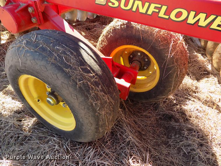 image for item FA9615 2010 Sunflower 1444 double off-set tandem disk