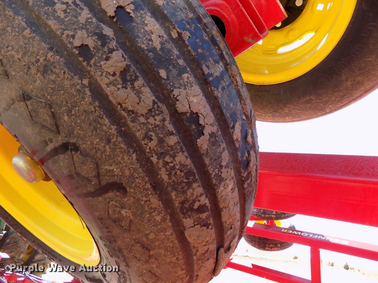 image for item FA9615 2010 Sunflower 1444 double off-set tandem disk