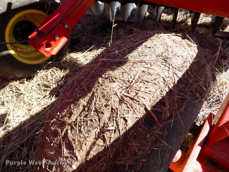 image for item FA9615 2010 Sunflower 1444 double off-set tandem disk