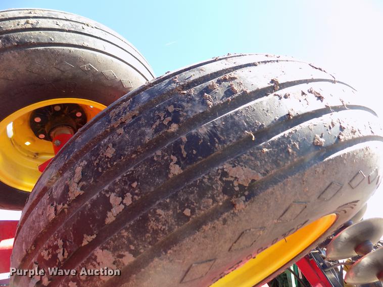 image for item FA9615 2010 Sunflower 1444 double off-set tandem disk