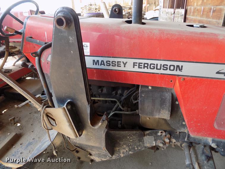 image for item FA9628 Massey-Ferguson 1070 loader
