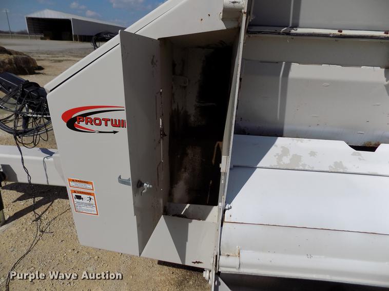 image for item FA9629 Kuhn Knight Slinger SLC132 manure spreader