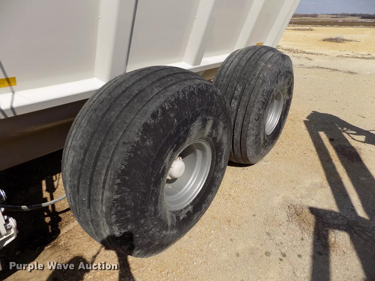 image for item FA9629 Kuhn Knight Slinger SLC132 manure spreader