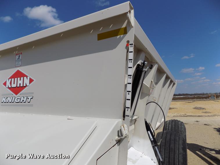 image for item FA9629 Kuhn Knight Slinger SLC132 manure spreader