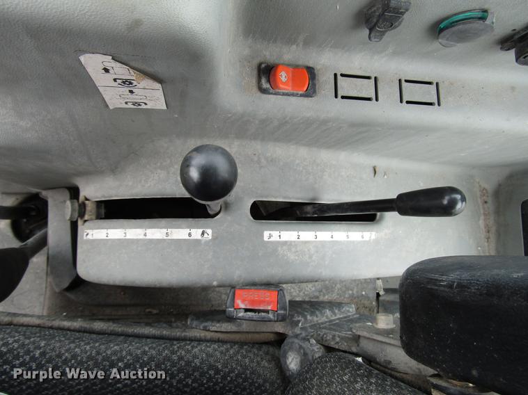 image for item FJ9632 2007 Challenger MT345B tractor