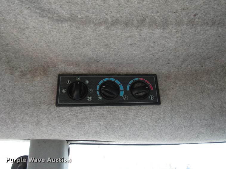 image for item FJ9632 2007 Challenger MT345B tractor