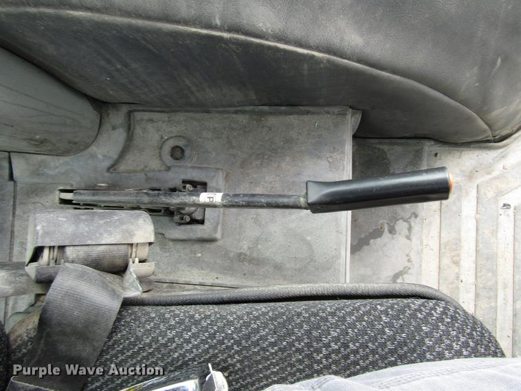 image for item FJ9632 2007 Challenger MT345B tractor