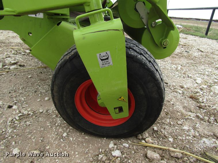 image for item FJ9653 2016 Claas 380 pickup head