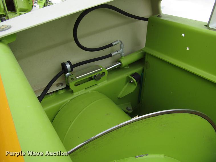 image for item FJ9654 2016 Claas 380 pickup head