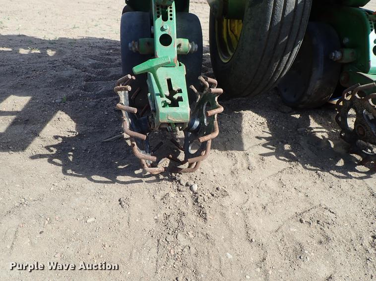 image for item FL9704 John Deere 1700 Max Emerge Plus planter