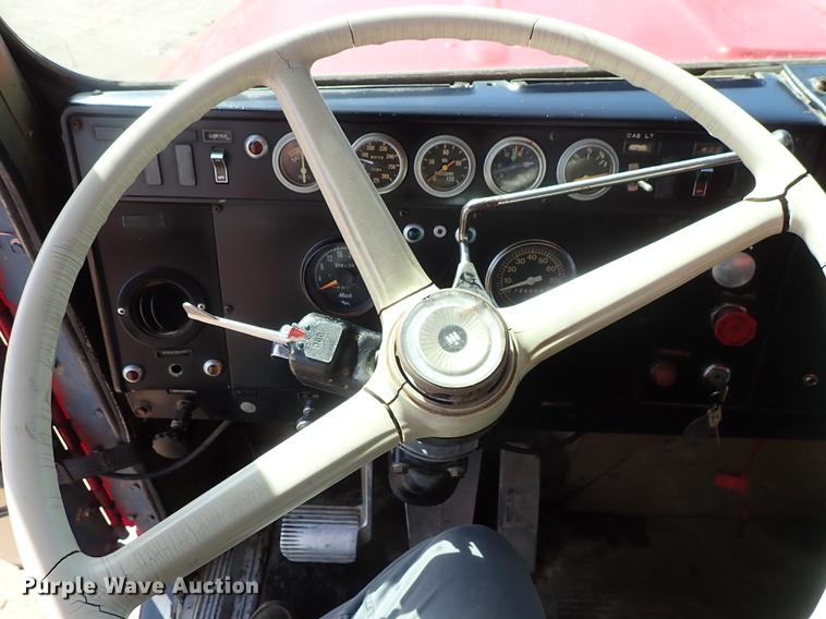 image for item FL9706 1977 International Transtar 4300 grain truck