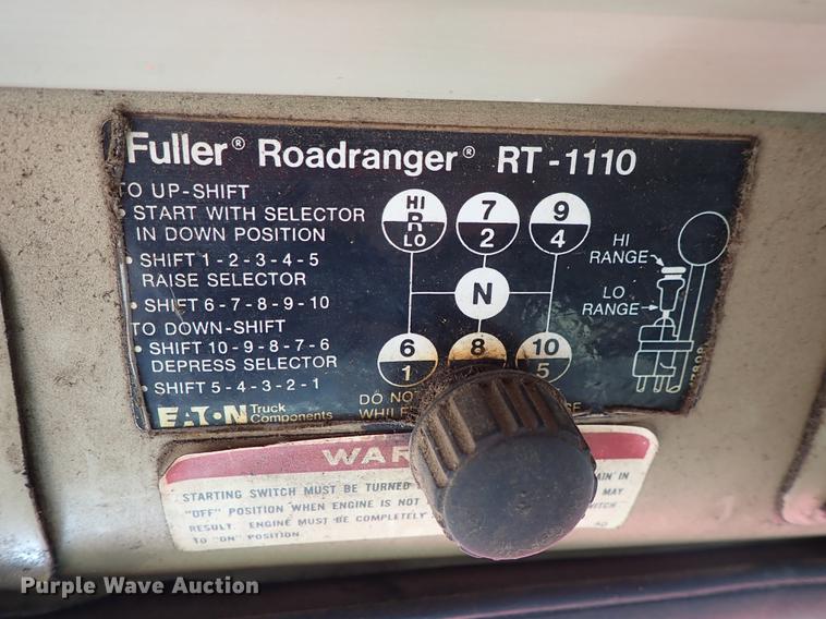 image for item FL9706 1977 International Transtar 4300 grain truck