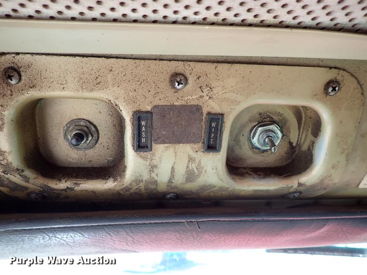 image for item FL9706 1977 International Transtar 4300 grain truck